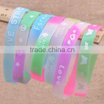 Cheap Environmentally Friendly Fashion Silicone Bracelet/customized Silicone Bracelets photo-3