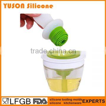 factory in china silicone cooking oil brush with dispenser