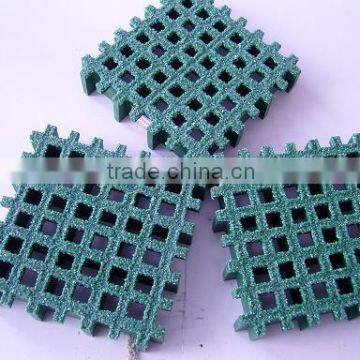 China manufacture fiberglass mini mesh grating