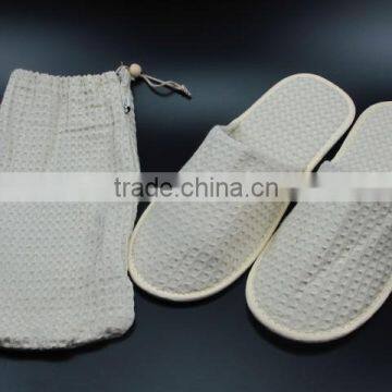 2016 top quality closed toe beige inflight cotton slippers