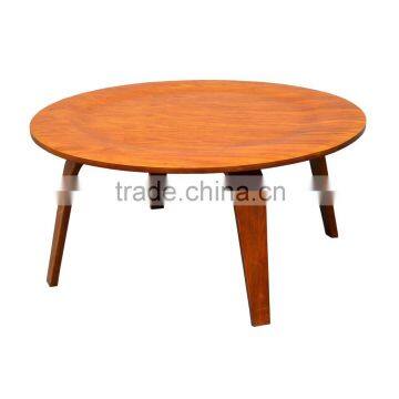 T004 Acrylic nesting table