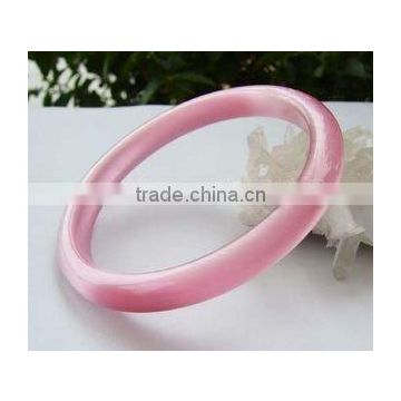 Pink color quartz bangle