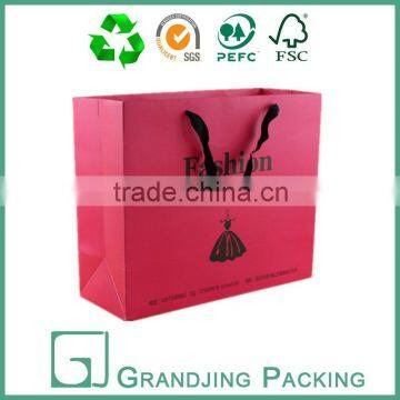 China manufacturer clothing packaging paper bag with logo print