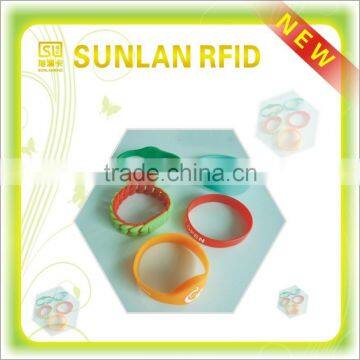 Silicone Wrist Band for Promotion Gift (Wholesale Price) photo-2