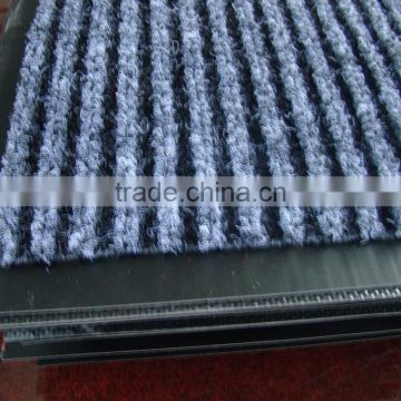 Non woven polyester striped design pvc door mat