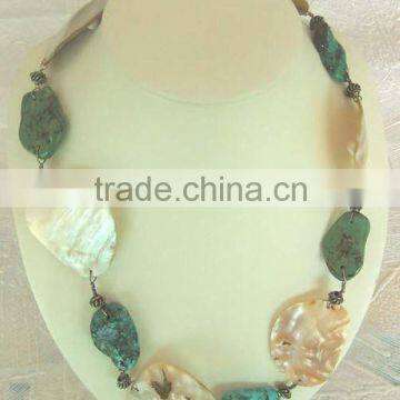 Fashion necklace natural white shell withe turquoise necklace jewelry