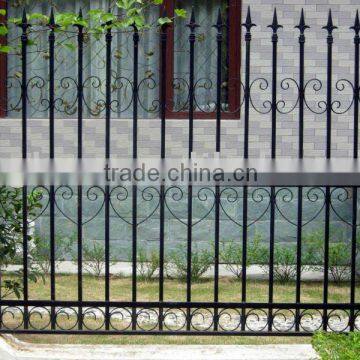 2015 Top-selling hand forged antique wrought iron fence garden