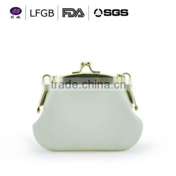 hot sale fashion design koreans style silicone cosmetic bag / whole silicone hand bag card coin key bag protable