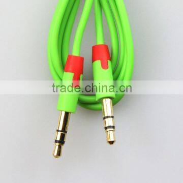 2015 Hot sell 3.5mm Stereo male to male 2 color moulding type