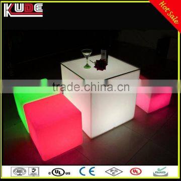 Club and Bar Used Glowing Furniture Polyethylene LED Cube For Sitting