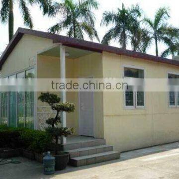 Luxuriously Decorated Single Storey Villas With Parking Lots