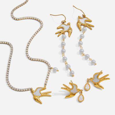 Mayorista de collares de pendientes de llaves de oro en acero inoxidable 3D personalizados - Joyería de moda en aleación de bronce