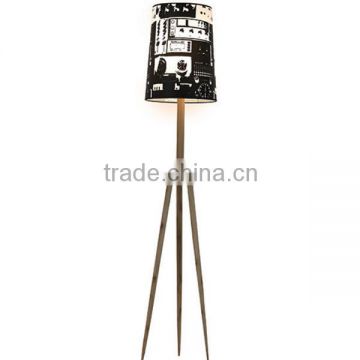 2015 new wooden feet floor lamp