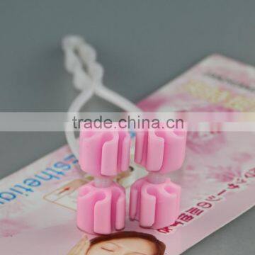 2015 Hot Sale Cheap Personal Plastic Flower Shape Rolling Face Massager photo-2