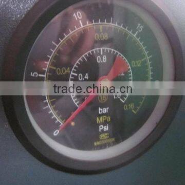 High quality, pressure gauge used in the fuel injection pump