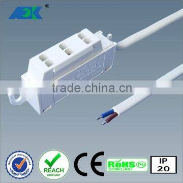 Dongguan new led lighting mini socke with 3 way distributort for ceiling wall lamp