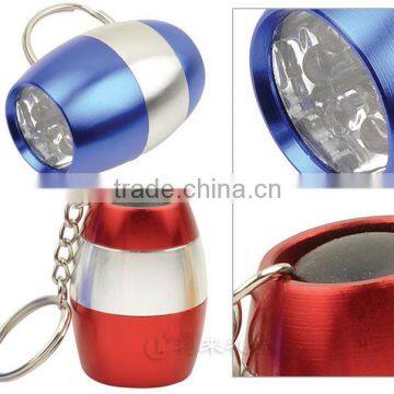 Factory direct sales of high quality keychain with LED light flashlight