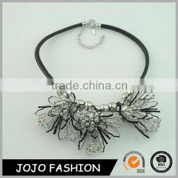 New fashion silver and metal lady chunky black leather chocker necklace with crystal flower