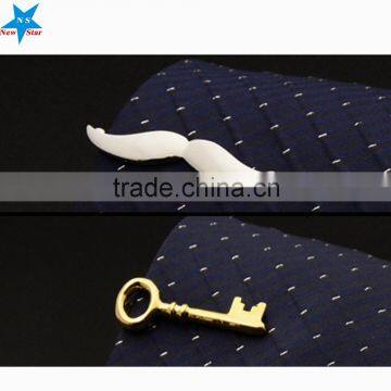 make your own design airplane tie clip