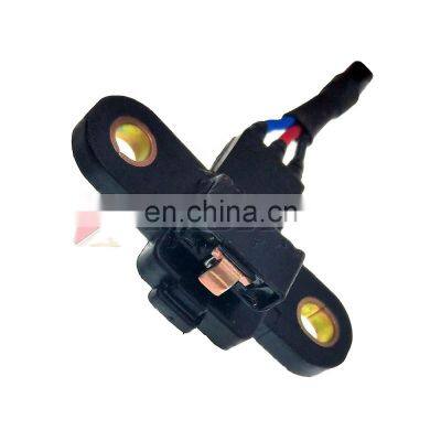 Engine Crankshaft Position Sensor For Mitsubishi D32 D33 MD300101