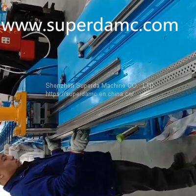 Electronic Industry Cabinet Accessory Metal Profile Forming Machine photo-2