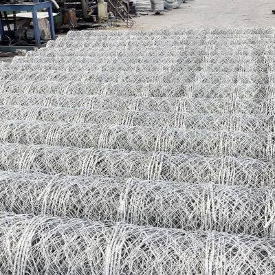 Высокопрочная оцинкованная армированная сетка Hr 30 по низкой цене. Гексагональная сетка для защиты склонов от обвалов камней. Простой плетеный кромочный рез