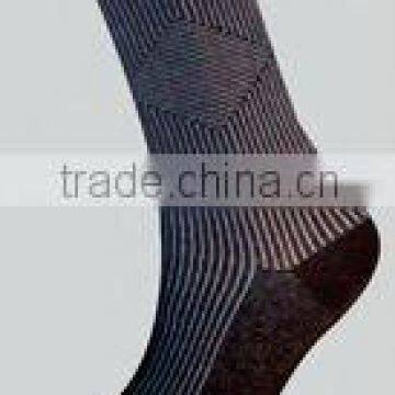 VERTICAL LINE , BLACK MEN SOCKS