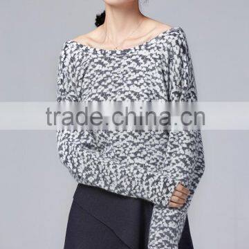 Woman's V neck pollver printed sweater