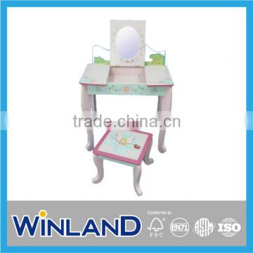 Kids Sweet Heart Design Vanity With Stool Set