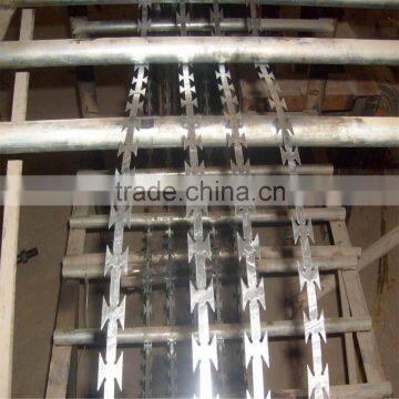 Hot Dipped Galvanized Razor Barbed Tape Wire