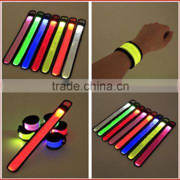 High quality for event/promotion/gift flashing light led bracelet in the dark