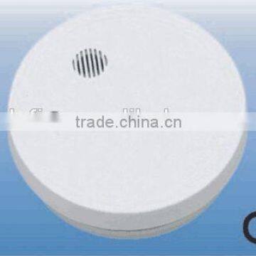 Photoeletric smoke detector with LED indicator