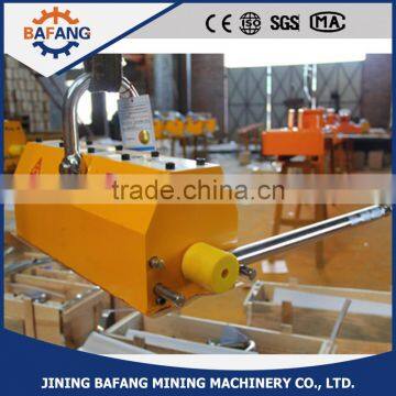 Permanent strong magnetic lifter for lifting ferromagnetic materials