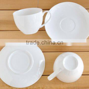 Haonai New Style High Quality Hot Sale Porcleain Tea Cup and Saucer Sets photo-2