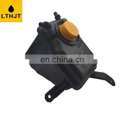 Good Quality Car Accessories Auto Parts Water Tank OEM NO 1713 7542 986 17137542986 For BMW E60