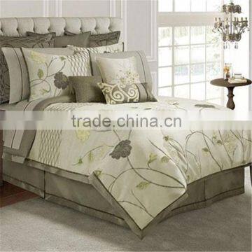 Embroidery applique pleated duvet cover