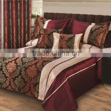 Pleated Jacquard Comforter With Matching Curtains photo-6