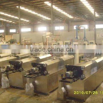 twin screw extruders