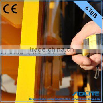 Front End Loader Tractor With Screening Bucket photo-3