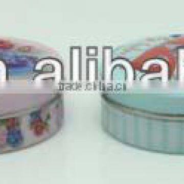 Circular metal candy box