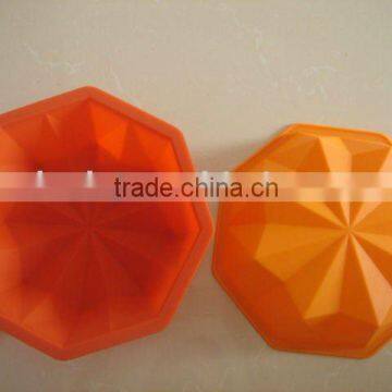 Large Diamond shaped silicone cake mould