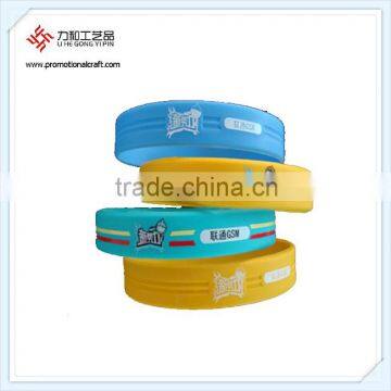 Silicone 4 Colors Printed Logo Custom Made Wristbands