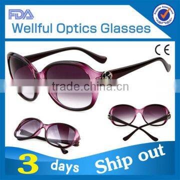 Fashion women's solar glasses
