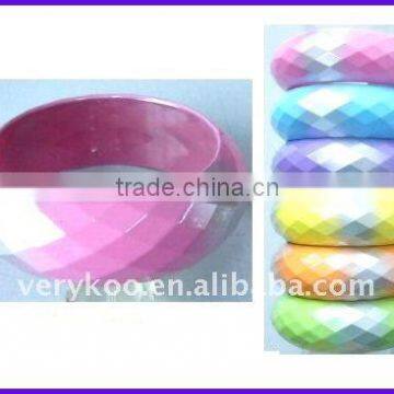 Fashion Colorful Wide-brimmed Plastic Resin Bangles(FCH-10644-1)