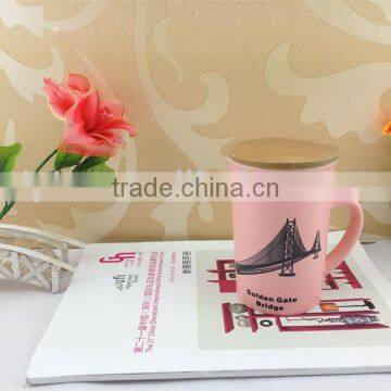 Color Glazed Ceramic Souvenir Mug With Bamboowood Lid