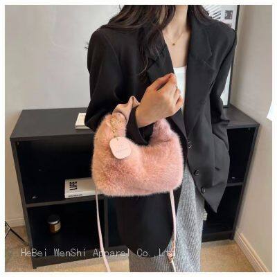 32Plush bag carrying women's bag cute fashion single shoulder diagonal bag belt bag wholesale