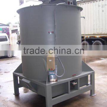 Hot water washing machine for plastic flake and film recycling