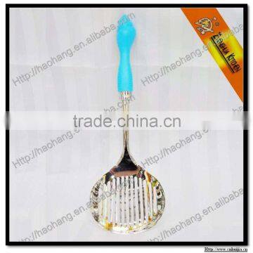 Kitchen cooking colander shovels w/plastic handle