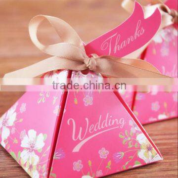 Elegant and graceful hot-selling triangle with ribbon box