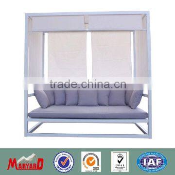 Aluminum daybed with tent